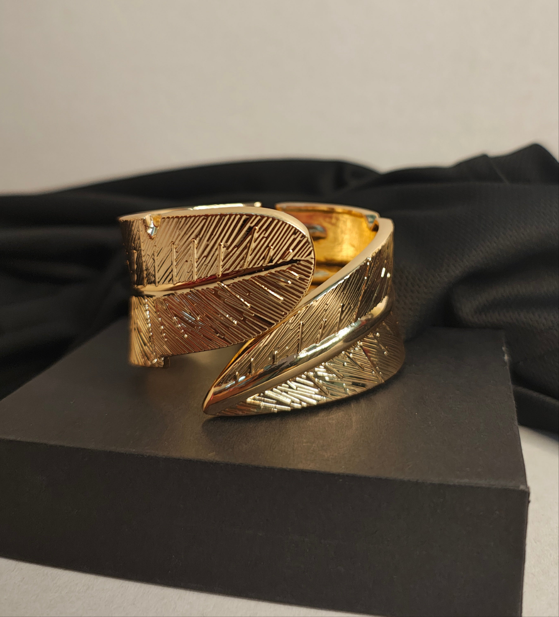 Banana Leaf Gold Kada