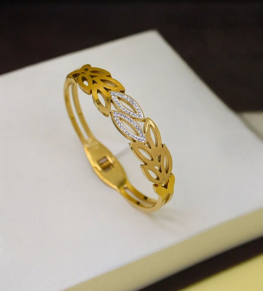 Leaf Elegance Kada