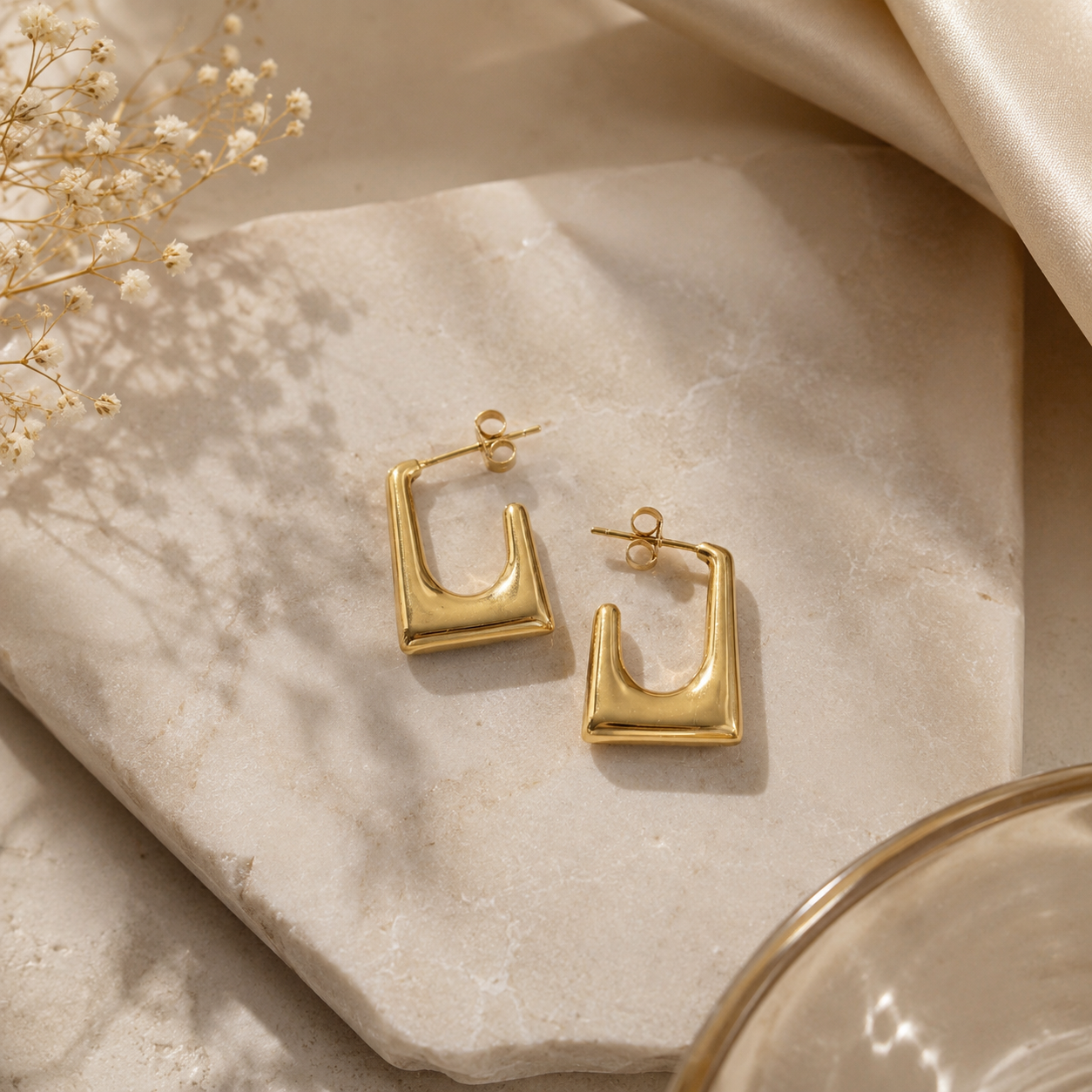Bold Square Hoops