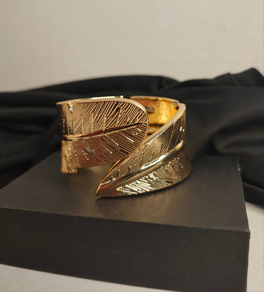 Banana Leaf Gold Kada