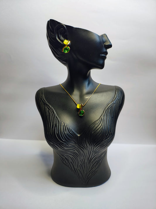 Green Stone Jewellery Set
