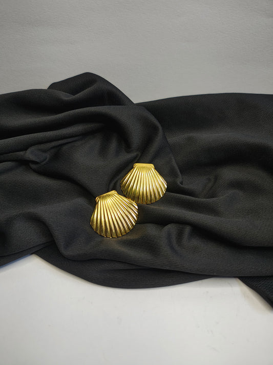 Shell Earring