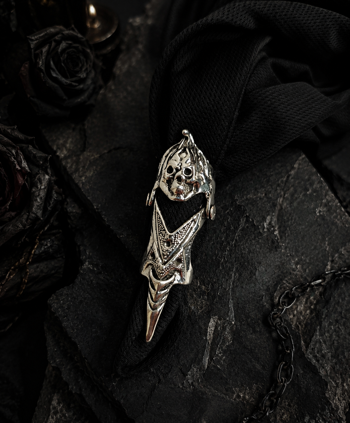 Skull & Claw Ring