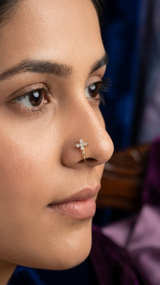 Clover Nose Pin